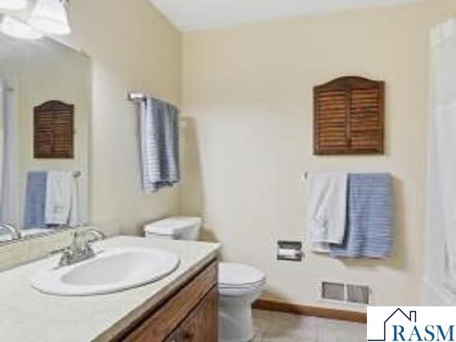 417 S Park Lane, Le Sueur, MN 56058