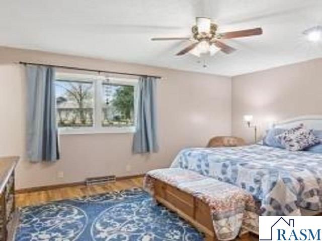 417 S Park Lane, Le Sueur, MN 56058