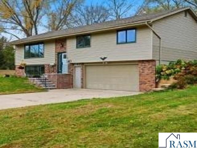 417 S Park Lane, Le Sueur, MN 56058