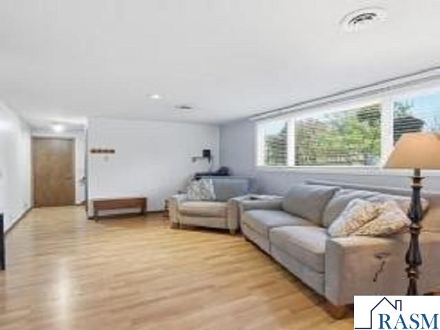 417 S Park Lane, Le Sueur, MN 56058