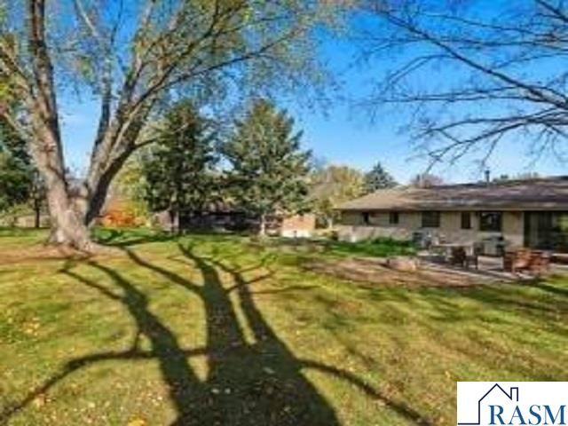 417 S Park Lane, Le Sueur, MN 56058