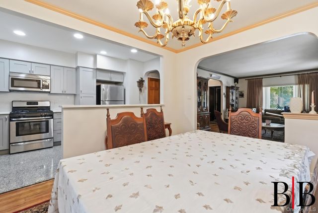 2612 E 28th Street, Brooklyn, NY 11235