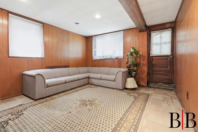 2612 E 28th Street, Brooklyn, NY 11235