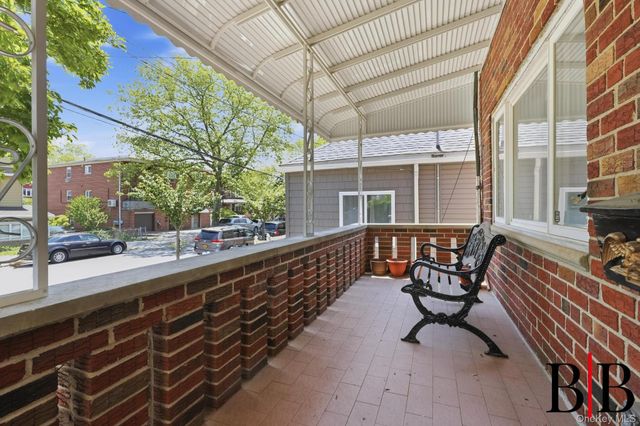 2612 E 28th Street, Brooklyn, NY 11235