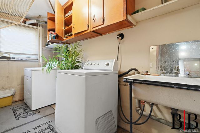 2612 E 28th Street, Brooklyn, NY 11235