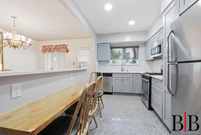 2612 E 28th Street, Brooklyn, NY 11235