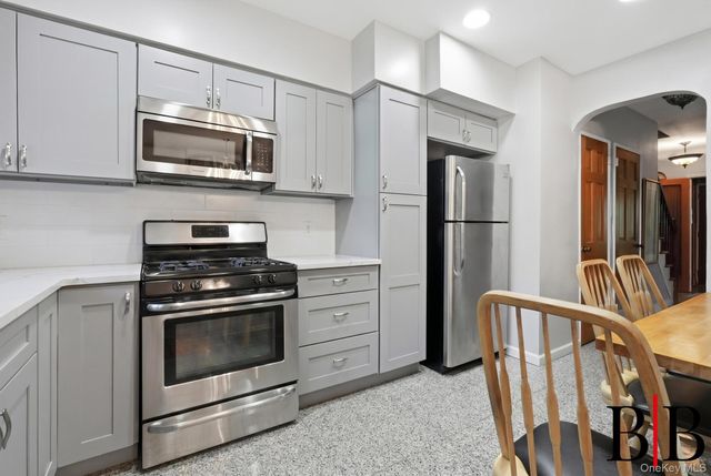 2612 E 28th Street, Brooklyn, NY 11235