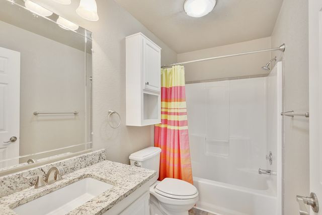 101 W Cedar Drive, Fort Davis, TX 79734