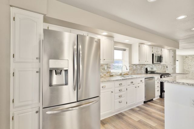 101 W Cedar Drive, Fort Davis, TX 79734