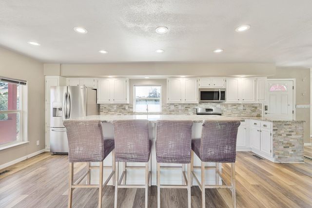 101 W Cedar Drive, Fort Davis, TX 79734