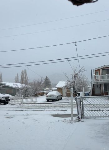 220 Mountain View Bl, Big Bear City, CA 92314