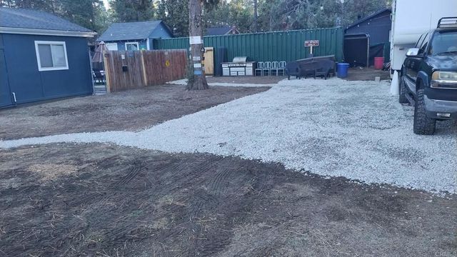 220 Mountain View Bl, Big Bear City, CA 92314