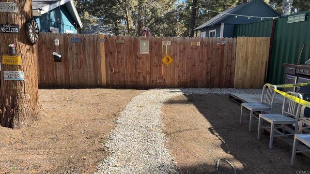220 Mountain View Bl, Big Bear City, CA 92314
