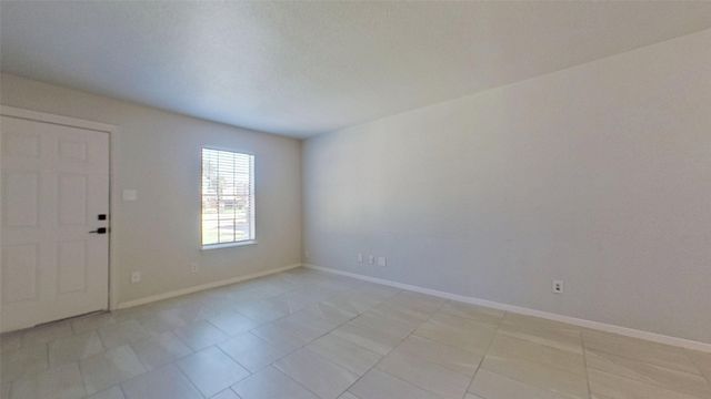 502 Norwood Circle W, Arlington, TX 76013