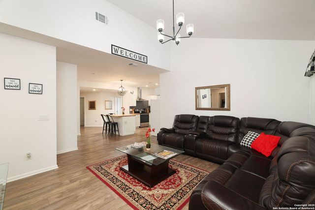 166 E HARDING BLVD, San Antonio, TX 78214