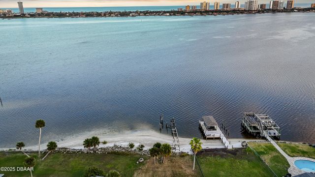 2263 S Palmetto Avenue, South Daytona, FL 32119