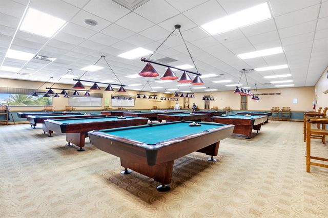 238 Chatham L, West Palm Beach, FL 33417