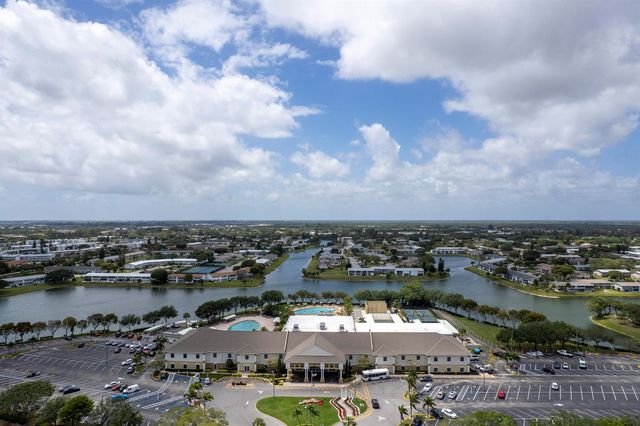 238 Chatham L, West Palm Beach, FL 33417