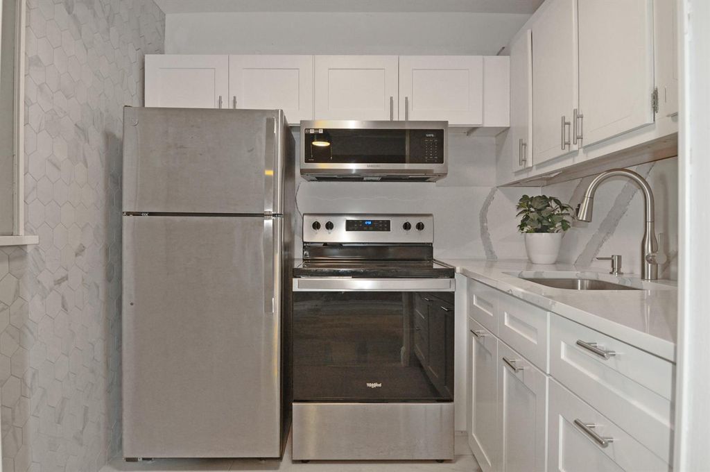 238 Chatham L, West Palm Beach, FL 33417