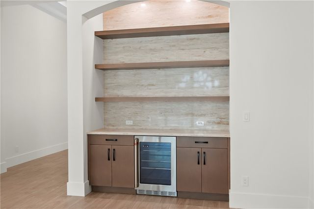 9160 Seaglass Court, Vero Beach, FL 32963