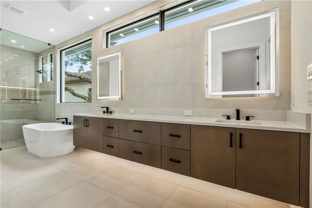 9160 Seaglass Court, Vero Beach, FL 32963
