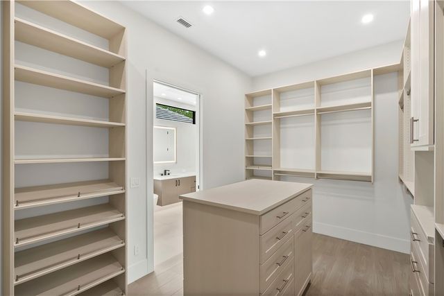 9160 Seaglass Court, Vero Beach, FL 32963