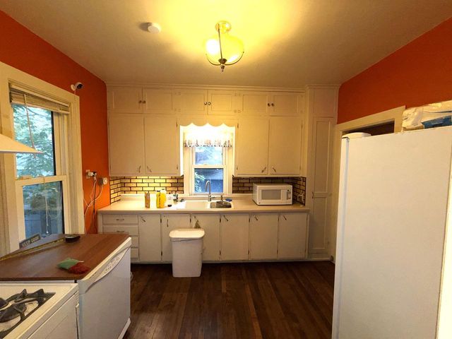 843 DOUSMAN STREET, Green Bay, WI 54303