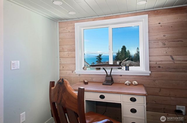 1767 Fircrest Avenue, Coupeville, WA 98239