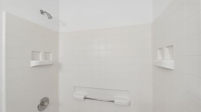 309 Emerald Court, Bolingbrook, IL 60440