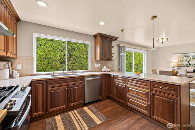 10602 NE 60th Street, Kirkland, WA 98033