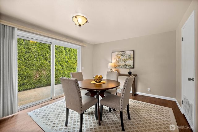 10602 NE 60th Street, Kirkland, WA 98033