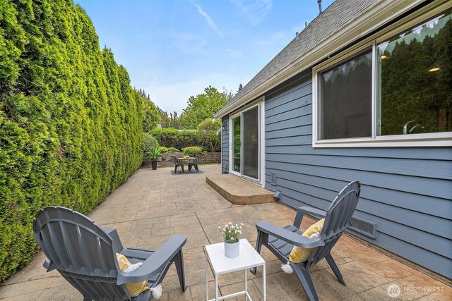 10602 NE 60th Street, Kirkland, WA 98033