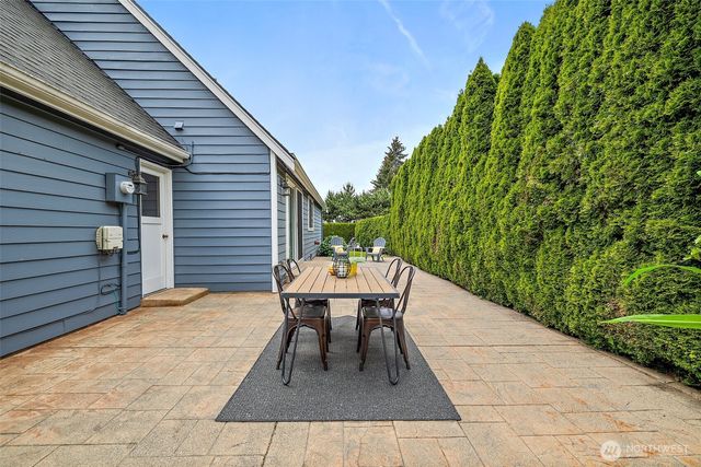 10602 NE 60th Street, Kirkland, WA 98033