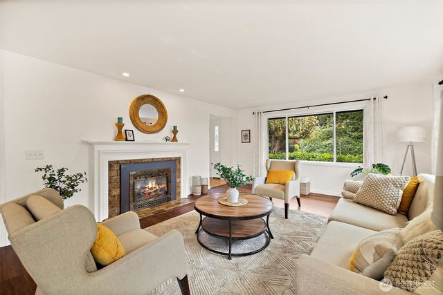 10602 NE 60th Street, Kirkland, WA 98033