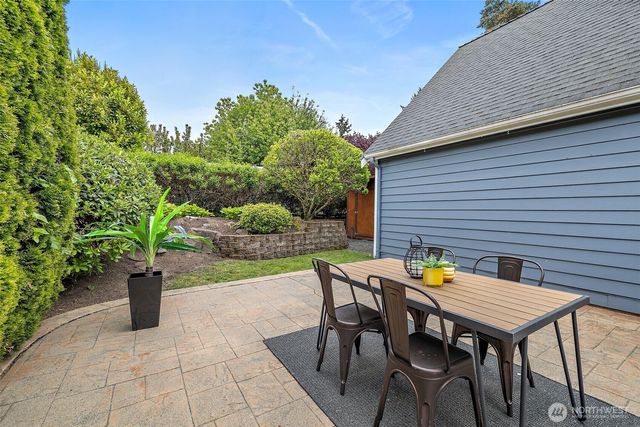 10602 NE 60th Street, Kirkland, WA 98033