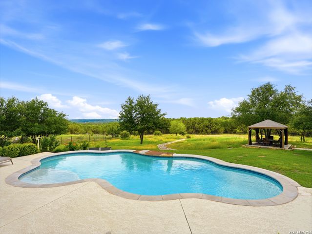 8030 Sky Vista, San Antonio, TX 78266