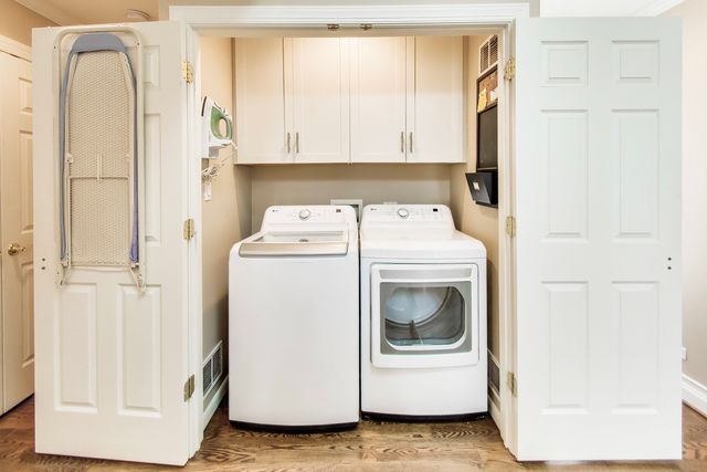 12 Warrington Drive, Lake Bluff, IL 60044