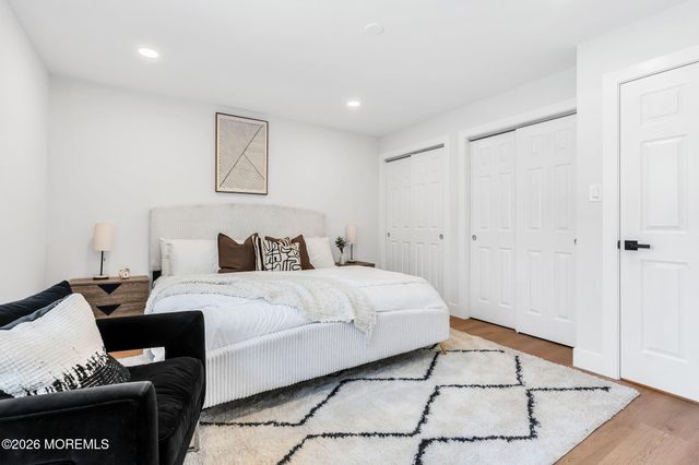 5 Jaffreyton Close, Freehold, NJ 07728