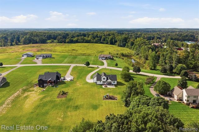 5468 Stone Garden Drive, Howell, MI 48843