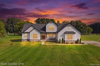 5468 Stone Garden Drive, Howell, MI 48843