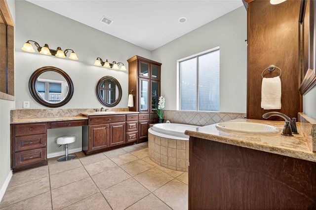 17514 Raven Canyon Lane, Houston, TX 77095