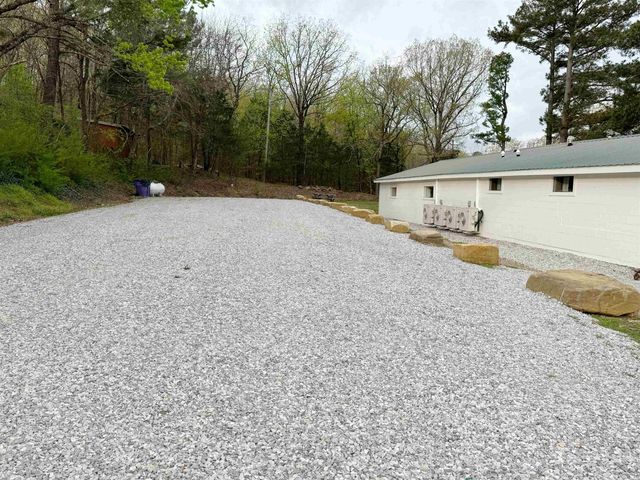 263 Jimmy Driftwood Parkway, Mountain View, AR 72560