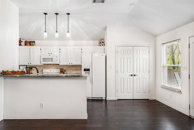 2304 Leslie Street, Denton, TX 76205