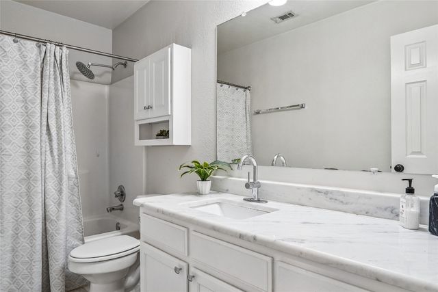 2304 Leslie Street, Denton, TX 76205