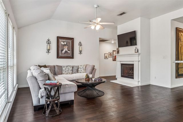 2304 Leslie Street, Denton, TX 76205