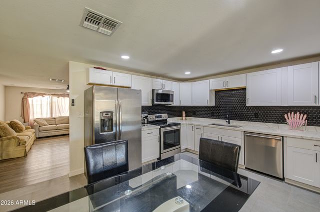 6126 W ENCANTO Boulevard, Phoenix, AZ 85035