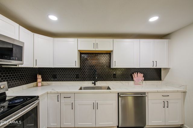 6126 W ENCANTO Boulevard, Phoenix, AZ 85035
