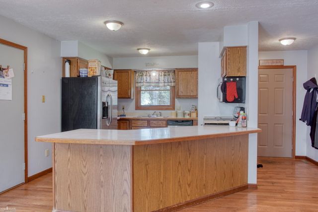 3083 Meadow Brook Drive, Owosso, MI 48867