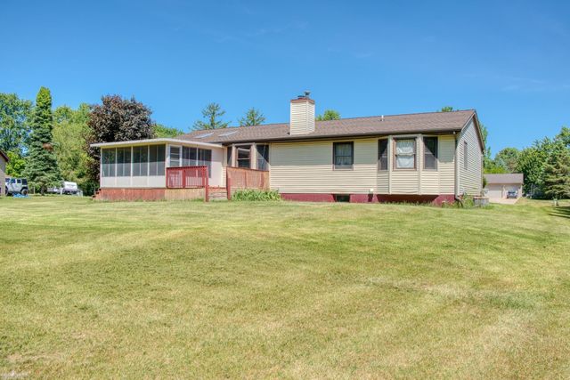 3083 Meadow Brook Drive, Owosso, MI 48867