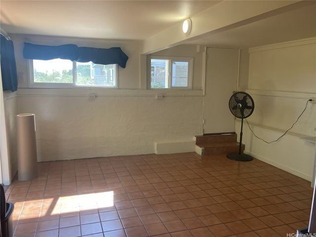 99-633 Aiea Heights Drive, Aiea, HI 96701